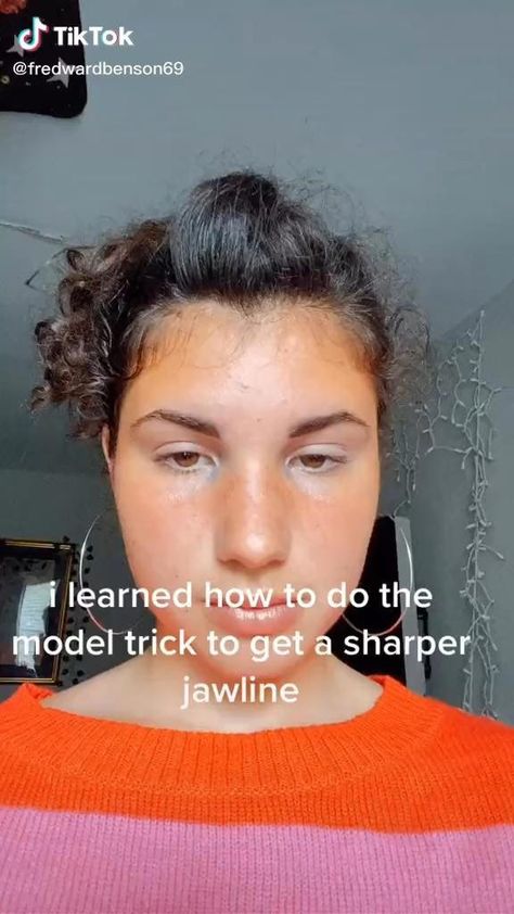 How To Get A Sharp Jawline Workout, How To Fix Your Jawline, How To Get Sharp Cheekbones, How To Have Sharp Jawline, Sharp Jawline Makeup, How To Make Your Side Profile Look Good, How To Make Jawline Sharp, Exercises For Sharp Jawline, No Jawline Women