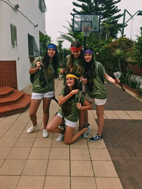 Halloween Customes For 4 Friends, Group Day Costumes, Halloween Costumes Friends Group Of 5, Ninja Turtle Group Costume, Ninja Turtles Group Costume, Link Crew Group Themes, Famous Groups Of 4, Halloween Costume For 6 People, Tmnt Group Costume