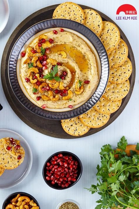 Recipe Hummus, Hummus Appetizers, Homemade Hummus Recipe, Appetizer Table, Easy Hummus Recipe, Hungarian Paprika, Asian Sauces, Hummus Recipe Homemade, Food Photography Composition