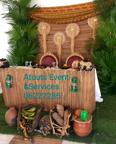 Local Drinks, African Wedding Theme, African Inspired Wedding, Buffet Set Up, Tropical Theme Party, Pub Wedding, African Traditional Wedding Dress, African Inspired Decor, Photoshoot Backdrops