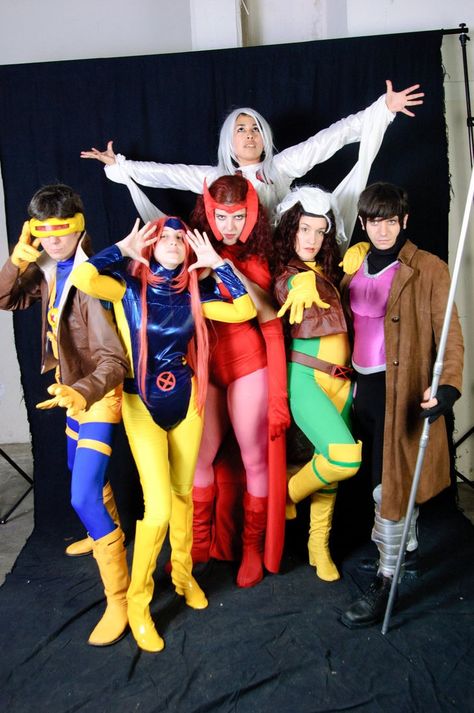 X-Men group Cosplay X Men Halloween Costumes, Halloween Costumes Group, Men Halloween Costumes, Comicon Costume, Xmen Cosplay, Group Cosplay, Men Cosplay, Men Halloween, Male Cosplay