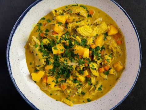 Chicken Curry In A Hurry, Curry In A Hurry, Ree Drummond Recipes, Pioneer Woman Ree Drummond, Curry Soup, Easy Chicken Dinner Recipes, Pot Dinners, Pioneer Woman Recipes, Thai Dishes