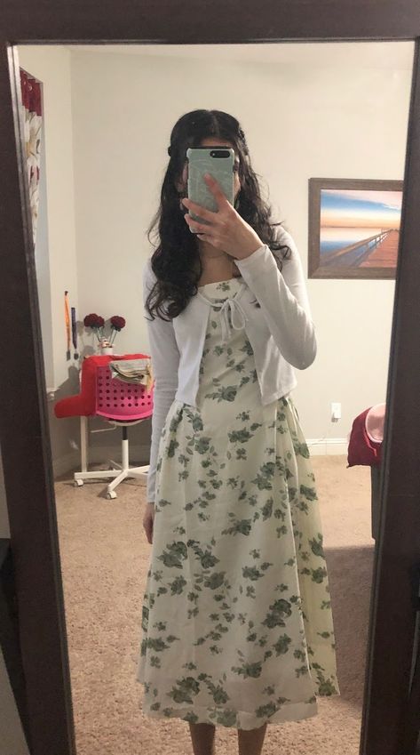 Floral Dresses With Cardigan, Aesthetic Long Dresses Modest, Everyday Dress Outfit, Cute Midi Dress Outfits, Cute Dresses Maxi, Cute Modest Christian Outfits, Family Appropriate Outfits, Outfits With Long Floral Skirts, Preaching Outfits For Women Jw