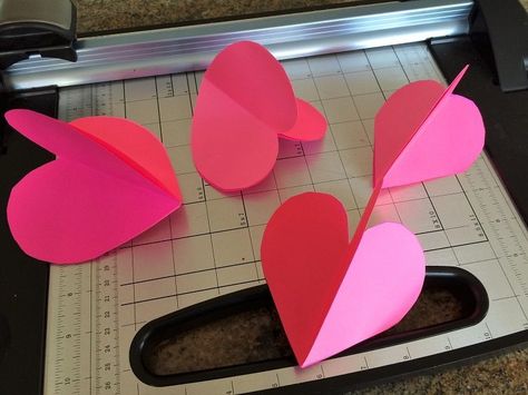 3 Dimensional Paper Hearts Paper Valentine Crafts, 3d Paper Hearts, Romantic Handmade Gifts, Heart Diy Crafts, Books And Pens Photography, Hearts Paper Crafts, Heart Art Projects, 3d Hearts, Valentines Party Decor