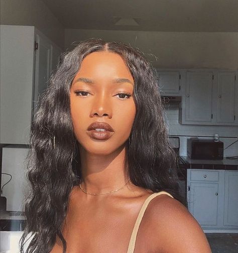 Brown Lipstick Makeup, Dark Brown Lipstick, Mariama Diallo, Lipstick On Brown Skin, Girls Lipstick, Lipstick For Dark Skin, Celebrity Beauty Secrets, Brown Skin Makeup, Brown Lipstick