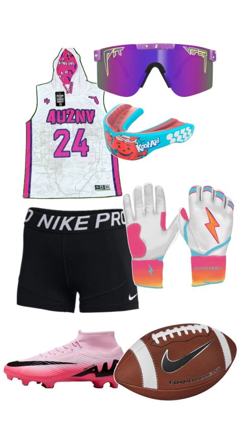 Flag Football Aesthetic, Football Workouts Training, Casual Athletic Outfits, Football Aesthetic, Female Football Player, Casual Sporty Outfits, Football Workouts, Beanie Outfit, Flag Outfit