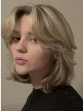 Half Up Half Down Styles, Shortish Hair, Down Styles, Short Grunge Hair, Short Hair Tomboy, Hair Inspiration Short, Haircuts For Wavy Hair, Shot Hair Styles, Hair Stylies