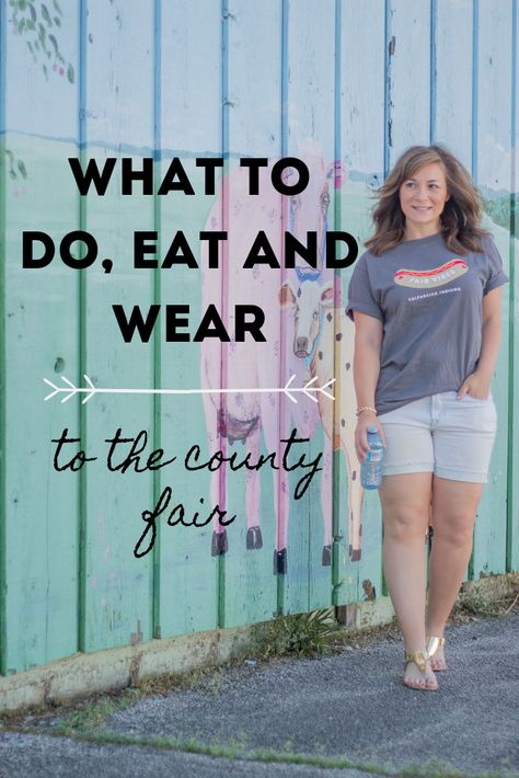 Need a county fair outfit this summer? Or maybe you're wondering what there is to do at the country fair? In this post, blogger Laura Yoder writes about her favorite outfit ideas, food and other fun things to do at the fair. Click to read! #FairOutfit #shorts Fair Outfit Ideas Baddie, County Fair Outfit, Unique Bags Design, Fair Season, Fair Outfit, Living Better, Fair Outfits, Jean Skirts, Country Fair