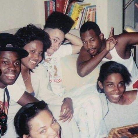 Few cast members of the classic movie House Party, 1989. House Party Movie, House Party Aesthetic, Tupac Photos, African American Movies, Black 90s Fashion, Kid N Play, Friday Movie, Photoshop Pics, Black Hollywood