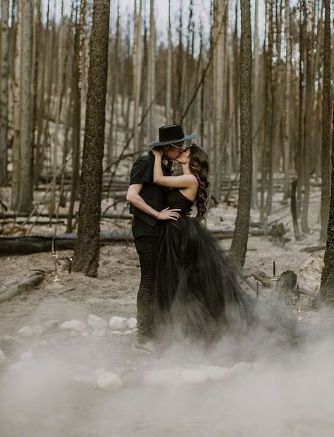 Modern Witch Elopement // engagement shoot in all black // photos by White Willow Photography Black Elopement, Halloween Themed Wedding, Wedding Ceremony Arch, Gothic Wedding Dress, Goth Wedding, Dark Wedding, Moody Wedding, Halloween Tags, Halloween Photoshoot