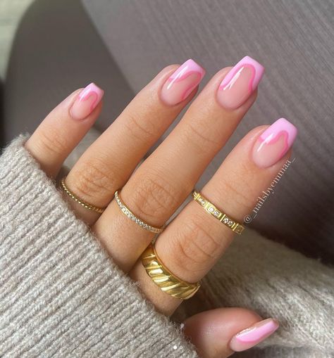 Wavy French Tip Nails, Wavy French Tip, Barbie Nails, Pink Manicure, French Nail, Pink Carnations, Manicures Designs, French Tip Nails, Nail Artist