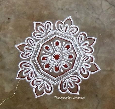 Rangoli and Art Works: FREEHAND KOLAM Puli Kolam, Hand Quilting Designs, Easy Rangoli Design, Hand Quilting Patterns, Rangoli Designs Photos, Rangoli Simple, Easy Rangoli Designs Diwali, Rangoli Designs Latest, Simple Rangoli Designs Images