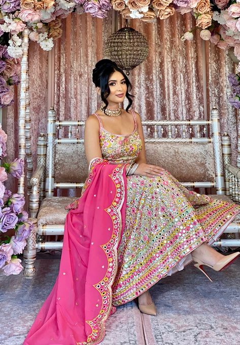 Alfaaz Short Lehenga - Poonams Kaurture Short Lehenga, Poonams Kaurture, Peach Lehenga, Bridesmaid Saree, Thread Work, Something Blue, Coral Pink, Lehenga, Pink Color