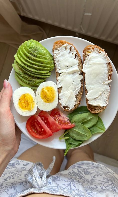 Glowup Ideas, Healthy Food Menu, Healthy Food Inspiration, Healthy Food Dishes, Healthy Lifestyle Food, Food Recepie, Protein Breakfast, Food Goals, Eat Well