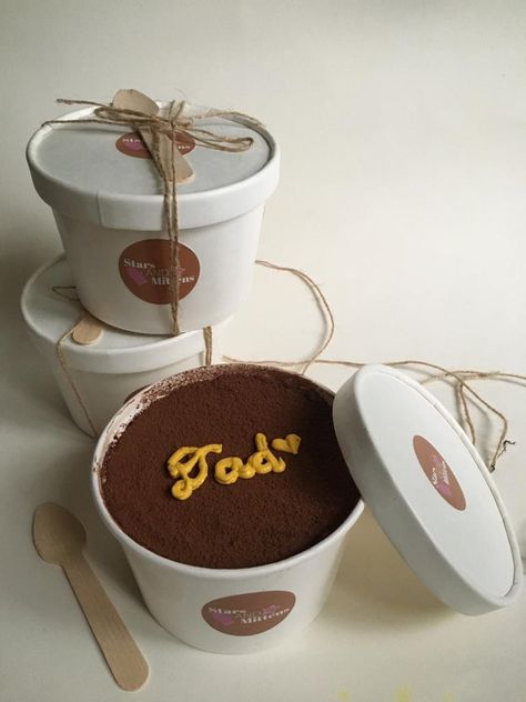 Cute Baked Goods Packaging, Packaging Ideas For Desserts, Tres Leches Packaging, Baked Goods Packaging Ideas, Bakery Packaging Ideas, Aesthetic Baked Goods, Baked Goods Business, Baked Goods Aesthetic, Dessert Packaging Design