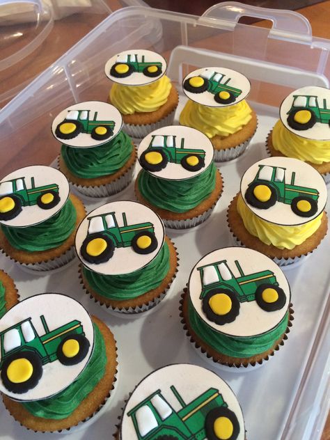 John Deere Cupcakes, Tractor Concept, John Deere Birthday Party, John Deere Birthday, Bd Cake, Farm Theme Birthday, Birthday Tea Party, Tea Party Birthday, Farm Theme