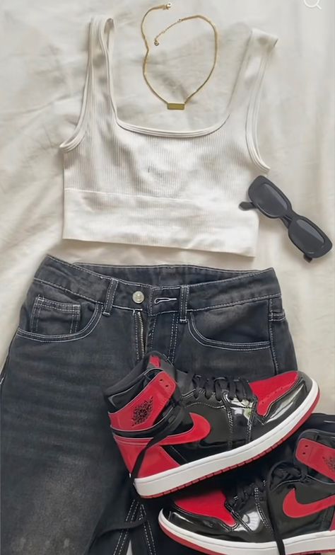 Red Black White Outfit Streetwear, Outfits For Red And Black Jordans, Jordan Black And Red Outfit, Air Jordan 1 Red And Black Outfit, Fits With Red Jordans, Outfit With Red Jordans, Jordan Outfits Ideas, Red Black Jordans Outfit, How To Style Red Jordans