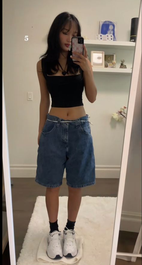 Outfits 00s Style, Goth Summer Outfits, Campus 00, 00s Style, Aesthetic Baby, Summer Outfits 2024, Swaggy Outfits, Outfits Men, Really Cute Outfits