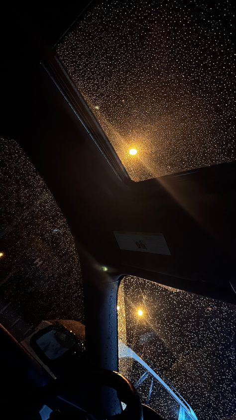 Rain In Car Night, Black Roses Wallpaper, Motocross Love, Anime Picture Hd, Story Fake, Dark Black Wallpaper, Chill Photos, Rainy Night, Night Driving