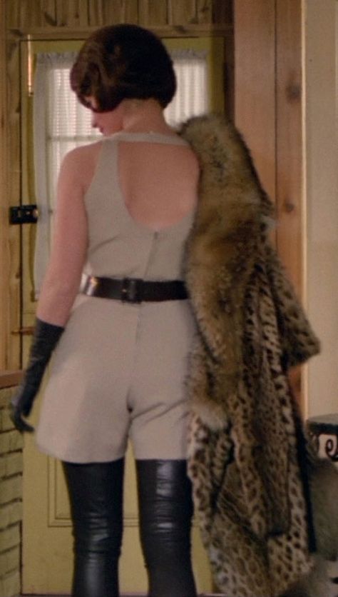 The Avengers : Fashion Guide to Series 5 : Tara King Linda Thorson, Avengers Women, 60s Mod Fashion, Tara King, Avengers Girl, Emma Peel, Joanna Lumley, Isabella Rossellini, Womens High Boots