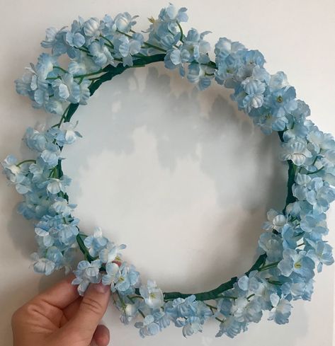 light blue flower crown -something blue flower crown - Flower Crown Bar –  find all things flower crowns on flowercrownbar.com - we have dog flower collars, bridal flower crowns, baby and kids flower crowns, bachelorette flower crowns. Shop by party theme or color you want for your flower crowns. - blue flower crown Blue Flower Centerpieces, Floral Bridal Shower Decorations, Flower Crown Bar, Blue Flower Tattoos, Silk Flower Crown, Blue Flowers Background, Blue Flower Crown, Bridal Parties Colors, Blue Flower Art