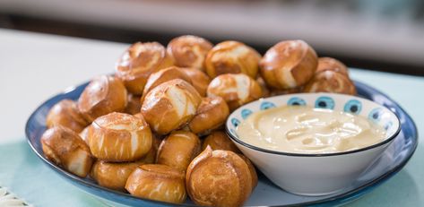 Easy Pizza Dough Pretzel Bites by Trisha Yearwood Pizza Dough Pretzel Bites, Pretzel Bites Recipe, Trisha's Southern Kitchen, Soft Pretzel Bites, Trisha Yearwood Recipes, Pretzel Bites Recipes, Mustard Dip, Halloween Menu, Easy Pizza Dough