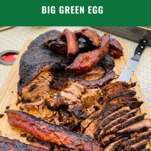 Smoked Brisket on the Big Green Egg - Thyme for Motherhood Egg Bbq, Green Egg Bbq, Homemade Rubs, The Big Green Egg, The Big Green, Smoked Brisket, Big Green Egg, Green Eggs, Beef Brisket