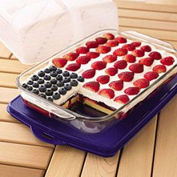 Wave your flag cake Patriotic Desert, Flag Cheesecake, Red White Blue Desserts, Desserts 4th Of July, Flag Cake Recipe, Cheesecake Pie Recipes, American Flag Cake, Kraft Foods, Potato Salads