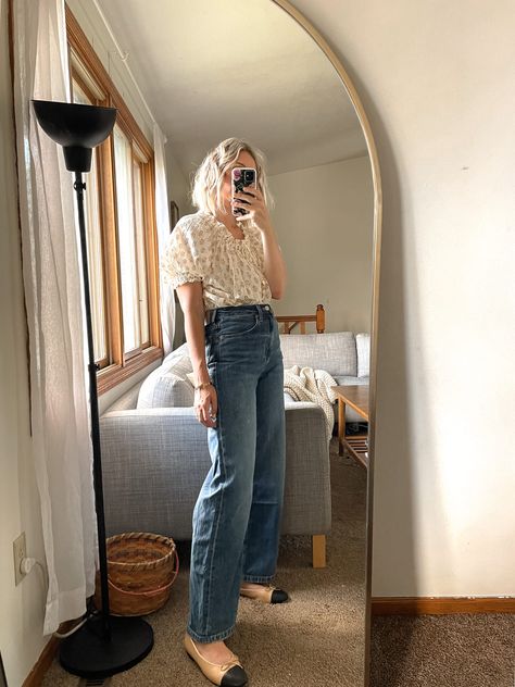 Baggy Fit - Karin Emily Feminine Blouses, Japanese Denim, Daily Look, Baggy Fits, Outfit Details, Moda Fashion, Denim Fashion, Straight Jeans, Bell Bottom Jeans