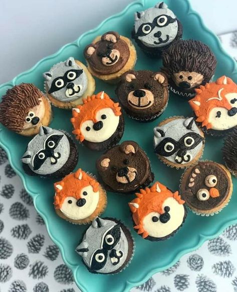 Tree Cupcakes Woodland, Woodland Party Cupcakes, Diy Woodland Cupcakes, Woodland Forest Cupcakes, Woodland Cupcakes Baby Boy, Woodland Birthday Cupcakes, Wilderness Cupcakes, Forest Cupcakes Woodland Party, Woodland Critters Baby Shower Ideas