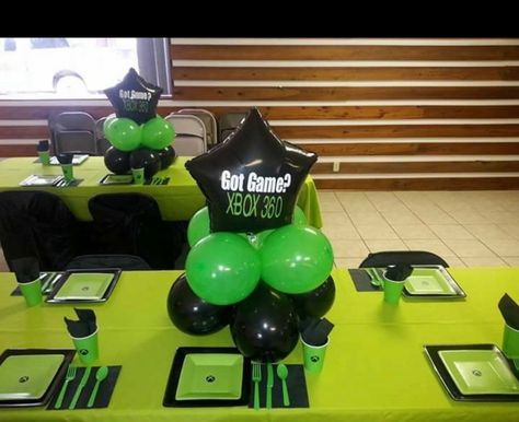 Xbox centerpieces Game On Centerpieces, Video Game Centerpieces, Video Game Centerpiece Ideas, Gamers Party Ideas, Video Game Party Theme, Xbox Birthday Party, Games Birthday Party, Xbox Party, Ben 10 Party