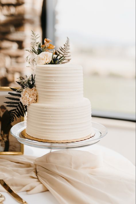 Simple Wedding Cake Small Two Tier, Wedding Cake For Small Wedding, 2 Layer White Wedding Cake, Two Tier Boho Wedding Cake, Wedding Cake 6 Inch, Simple Wedding Cake 2 Tier Flowers, Two Tier Small Wedding Cake, Simple Wedding Cake Ideas 2 Tier, Simple Two Layer Wedding Cake