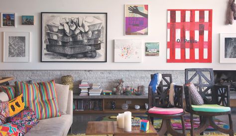 The living room of #CindySherman includes black & white drawing by #DanaSchutz; a painting by #MartinKippenberger and a #MikeKelley fabric sculpture above #JamesWelling photograph. Best Art Books, Artist Bedroom, Living Colors, Cindy Sherman, Vogue Living, Artist House, House Drawing, Black And White Drawing, Small Paintings