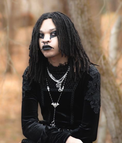 Black male goth
Goth aesthetic
Goth fashion
Male goth make up Goth Aesthetic Fashion, Goth Disco, Alt Locs Hairstyles, Poc Alt, Gothic Black Women, Black Goths, Black Alt, Alt Black Hairstyles, Trad Goth Hairstyles