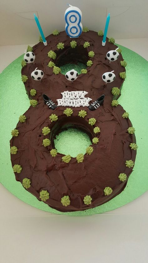 My 8 yr old boys cake this year. 👌 Cake Ideas For 8 Year Boy, Cake For 8 Year Boy, Animal Party Cake, Sports Birthday Cakes, Soccer Birthday Cakes, 8th Birthday Cake, Boys Cake, Bday Party Kids, Soccer Cake