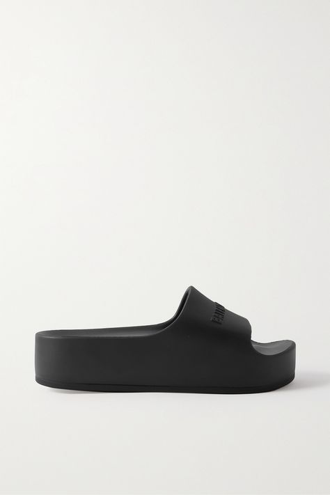 Shop or share your style of the product on ModeSens! Balenciaga's slides are made from black rubber that's embossed with the brand's moniker. Reminiscent of '90s styles, they have chunky platform soles and molded footbeds for maximum comfort. Our stylists love them with baggy jeans.- For Women. Balenciaga Slippers, Balenciaga Slides, Blue Shoes Women, Baggy Jeans For Women, Baby Pink Shoes, Light Blue Shoes, Phone Lock, Black Balenciaga, Balenciaga Women