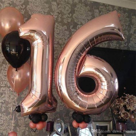 sweet 16 rose gold balloons with rose gold and black helium latex balloons Birthday Number Balloons, Rose Gold Number Balloons, Number Balloons Birthday, Gold Number Balloons, Birthday Party Decorations For Adults, Anniversaire Diy, Rose Gold Lights, Foil Number Balloons, Wedding Balloon Decorations