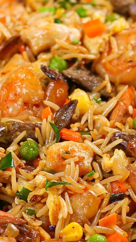 Nigerian Fried Rice, Special Fried Rice, Nigerian Food, Fried Rice Recipe, Sweet And Sour Pork, Rice Recipes, Fried Rice, Food Inspiration, Stew