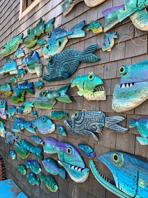 Found Art Sculpture, Wooden Fish Art, Driftwood Fish, Driftwood Projects, Wood Fish, Fish Crafts, Wooden Fish, Fish Wall Art, Fish Sculpture