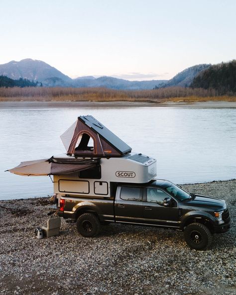 Pick Up Truck Camping, Lightweight Truck Campers, F150 Build, Truck Tent Camping, Overlanding Gear, Pickup Camping, Scout Truck, Travel Trailer Interior, Pop Up Truck Campers