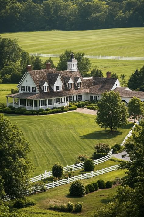 Farm View Country Life, Long Driveway House, Farmhouse Exterior Mansion, White House On Land, Dream Ranch Farms, House On Land Country, Modern Farm Exterior, Farmhouse Mansion Exterior, Farm Homes Country