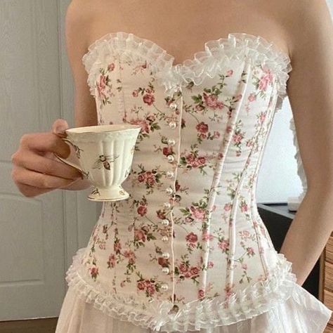 Floral Corset, Cottagecore Fashion, Vintage Corset, French Floral, Corsets, Aesthetic Clothes, Pretty Outfits, Fashion Inspo Outfits, Maxi Skirt