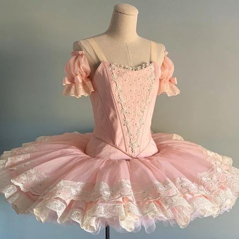 Ballet Costumes Tutus, Doll Tutu, Professional Costumes, Ballet Aesthetic, Ballet Tutus, Professional Ballet, Ballerina Tutu, Ballet Inspiration, Ballet Clothes