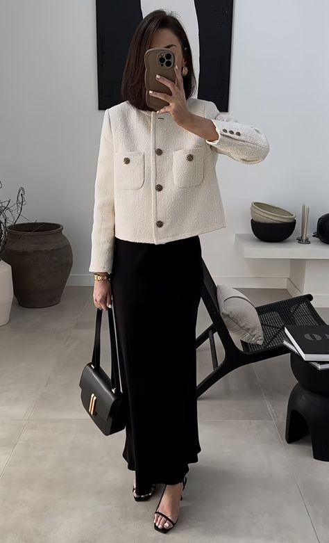 Dubai Outfit, White Blazer Outfits, Elegant Casual Dress, Clothing Guide, Office Outfits Women, Stylish Work Outfits, Blazer Outfits, Office Outfits, Retro Outfits