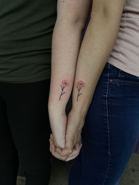 Sister Tattoos Flower, Flower Tattoos Wrist, Sister Flower Tattoos, Carnation Tattoos, Carnation Tattoo, Flower Wrist Tattoos, Best Friend Tattoos, Sister Tattoos, Friend Tattoos