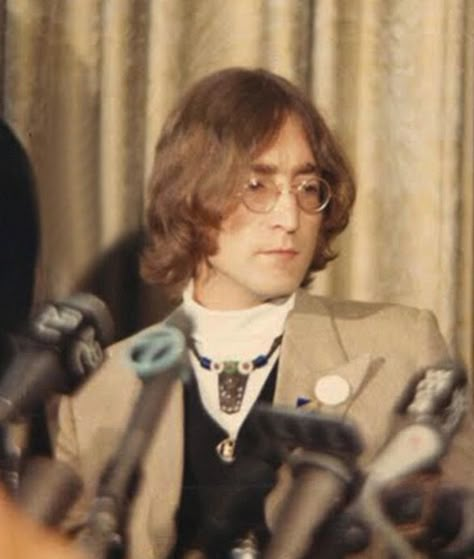 John Lennon Sideburns, John Lennon With Glasses, John Lennon Short Hair, John Lennon Beard, John Lennon And Ringo Starr, John Lennon Side Profile, John Lennon Long Hair, John Lennon Pfp, John Lennon Get Back