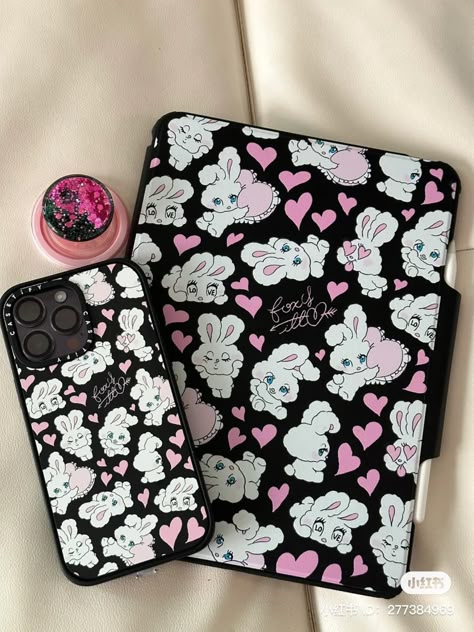 Cute Ipad Cases, Creative Iphone Case, Tech Aesthetic, Retro Phone Case, Iphone Life Hacks, Stylish Iphone Cases, Kawaii Phone Case, Iphone Obsession, Pretty Iphone Cases