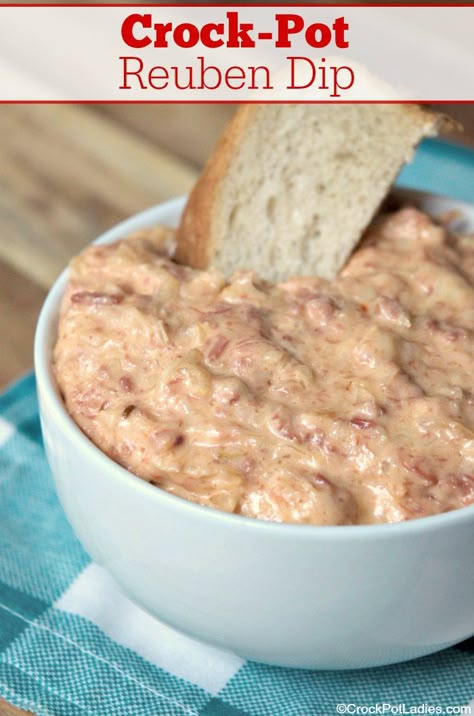 Crockpot Reuben Dip, Reuben Dip Recipe, Crockpot Dip, Dip Crockpot, Purple Recipes, Reuben Dip, Crock Pot Dips, Savory Dips, Party Dip Recipes