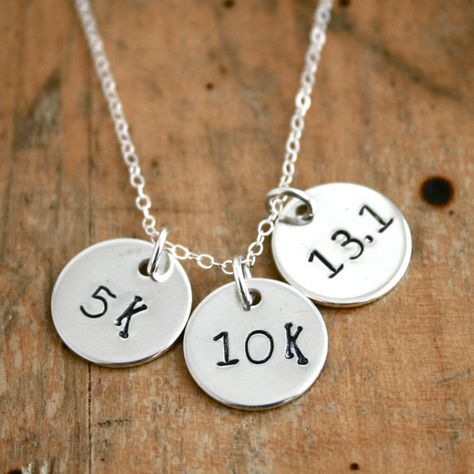 Running Endurance, Running Necklace, Running Jewelry, Running Distance, Princess Half Marathon, Distance Running, Marathon Runner, The Marathon, Running Inspiration