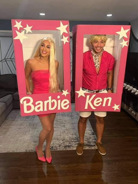 Cardboard Box Halloween Costumes, Box Halloween Costumes, Two Person Halloween Costumes, Barbie And Ken Costume, Boxing Halloween Costume, Best Diy Halloween Costumes, Barbie Halloween Costume, Lazy Halloween, Barbie Halloween